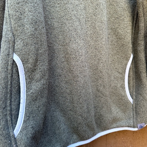 LL Bean Snap Pullover Sweater Fleece Kangaroo Pocket Women’s Medium - Picture 4 of 4